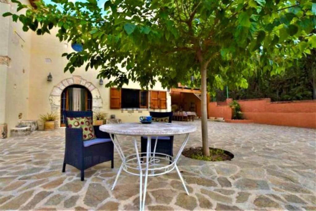 Apartment In Country House With Views And Pool Vespellá Eksteriør bilde
